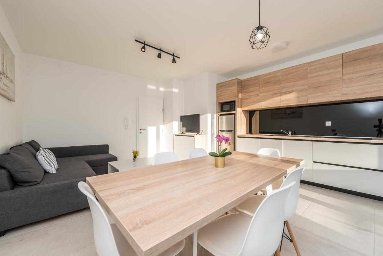 Villa Lena Luxury Apartments Novalja Ngoại thất bức ảnh
