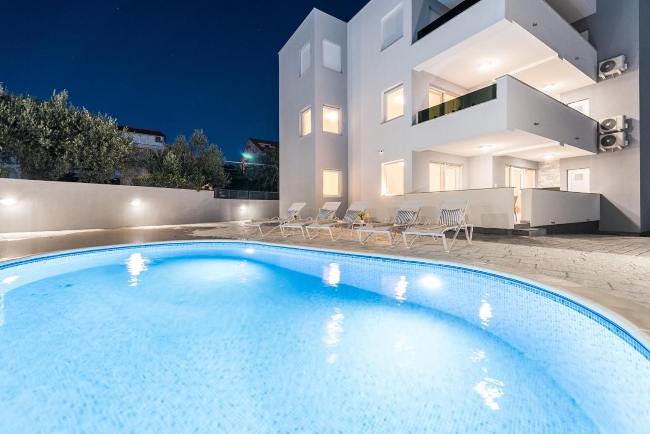 Villa Lena Luxury Apartments Novalja Ngoại thất bức ảnh