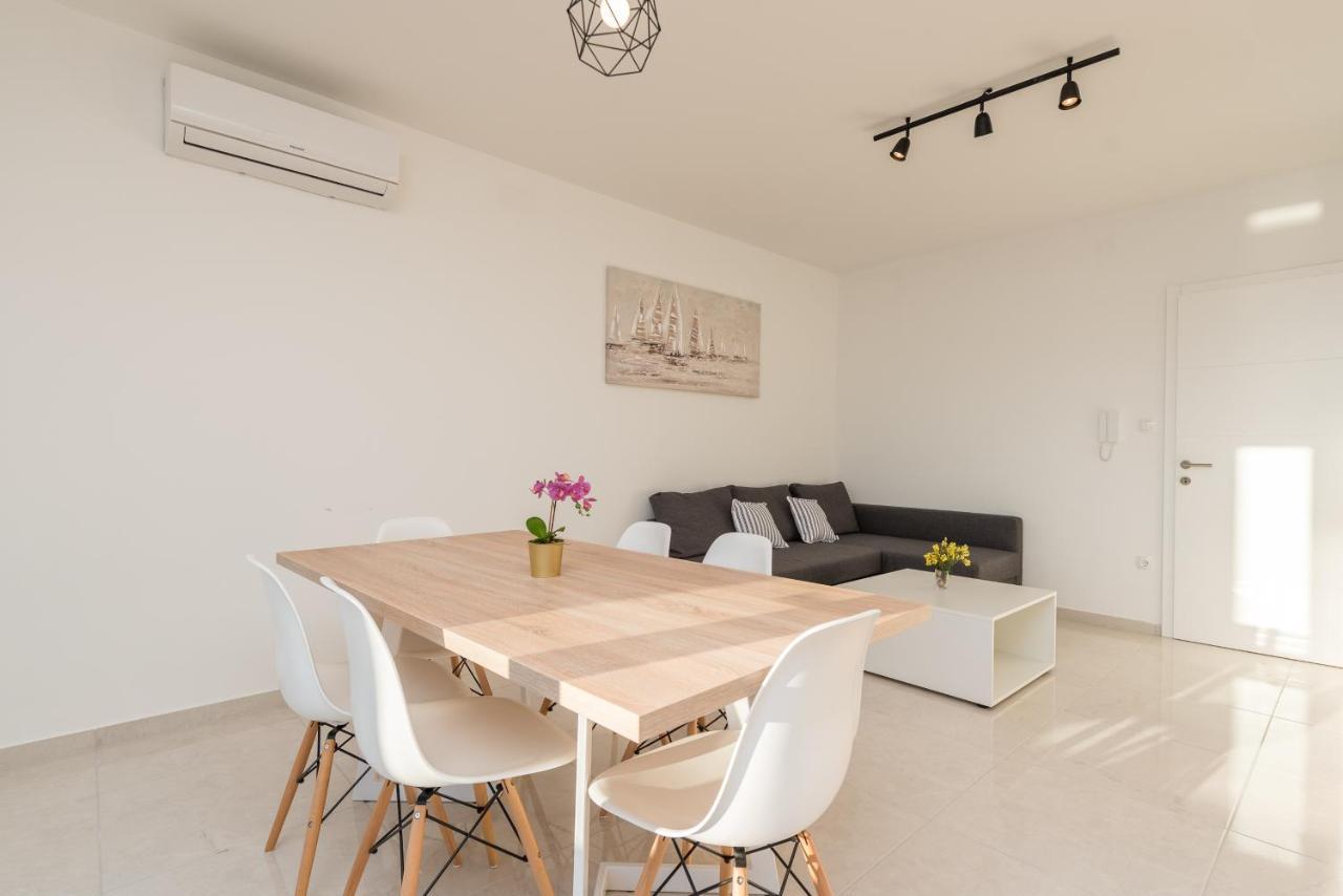 Villa Lena Luxury Apartments Novalja Ngoại thất bức ảnh