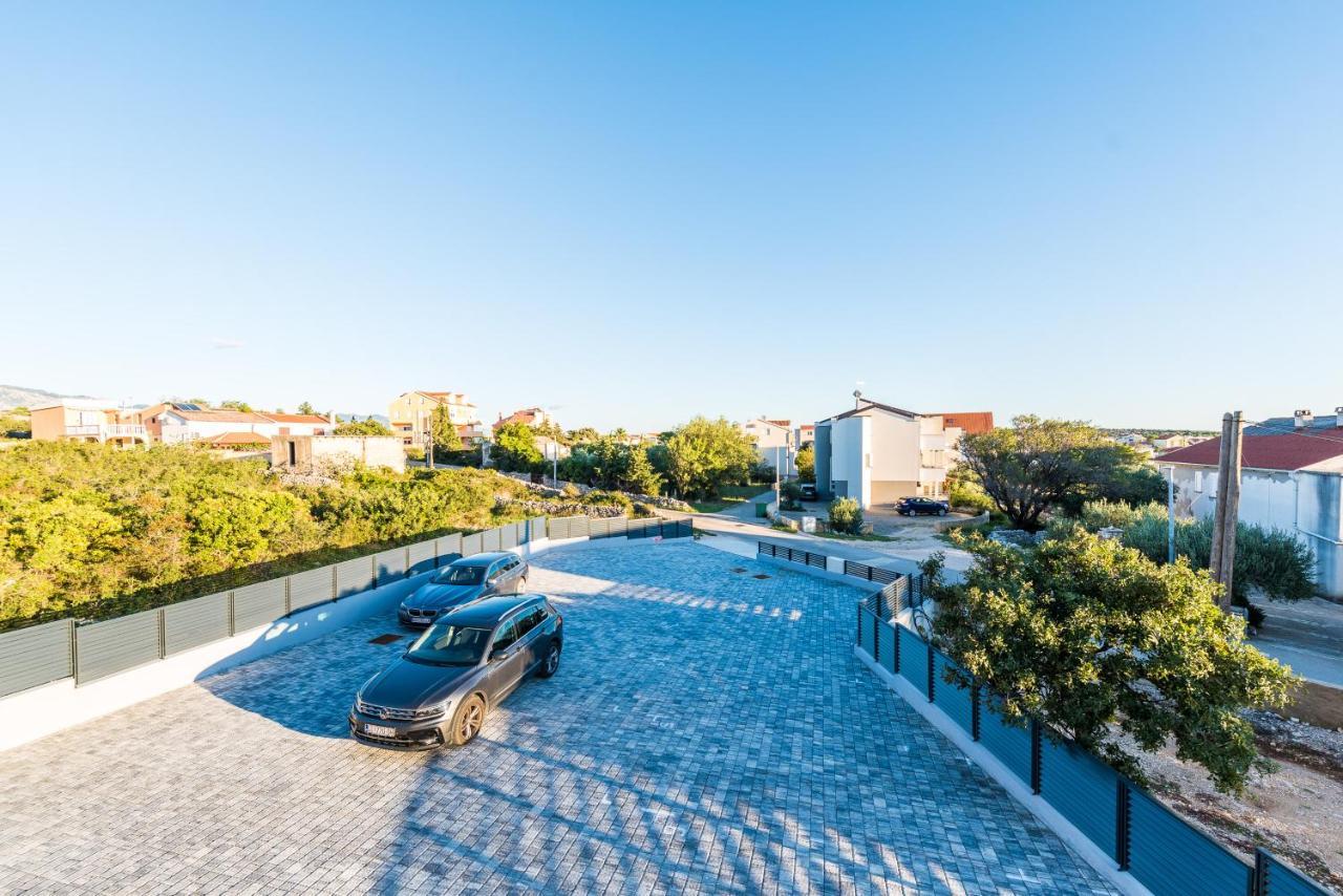 Villa Lena Luxury Apartments Novalja Ngoại thất bức ảnh