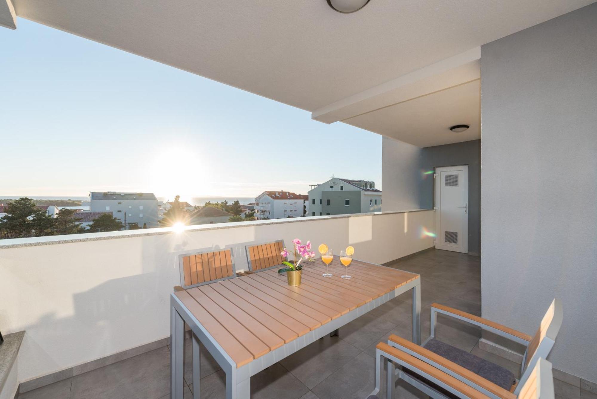 Villa Lena Luxury Apartments Novalja Phòng bức ảnh