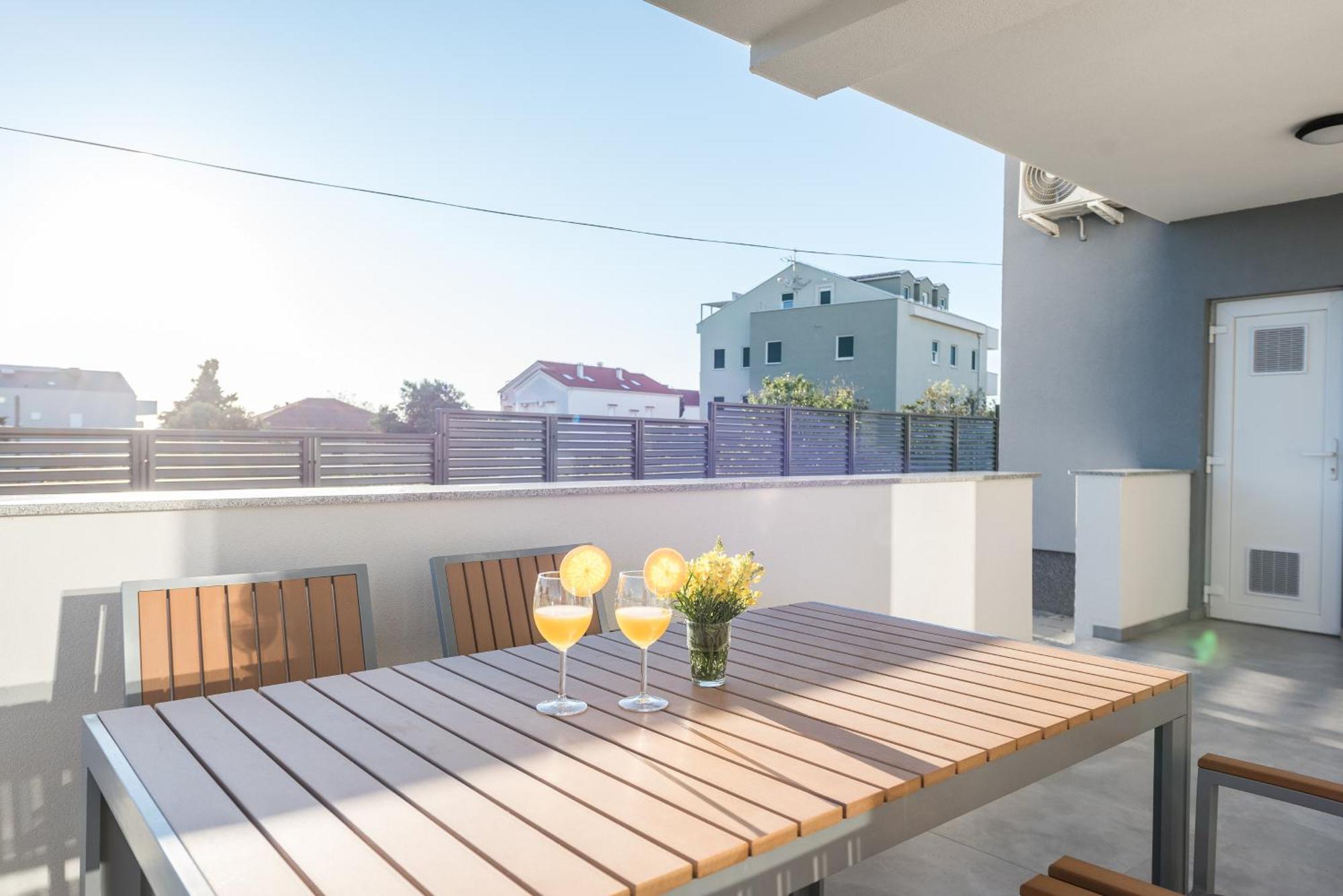 Villa Lena Luxury Apartments Novalja Phòng bức ảnh